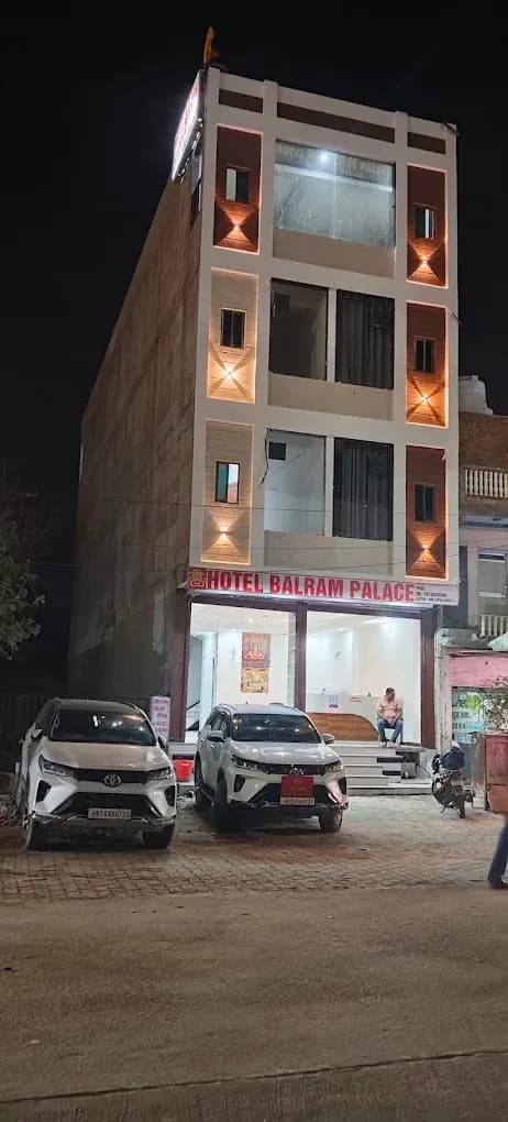 Hotel Balram Palace Restaurant Area