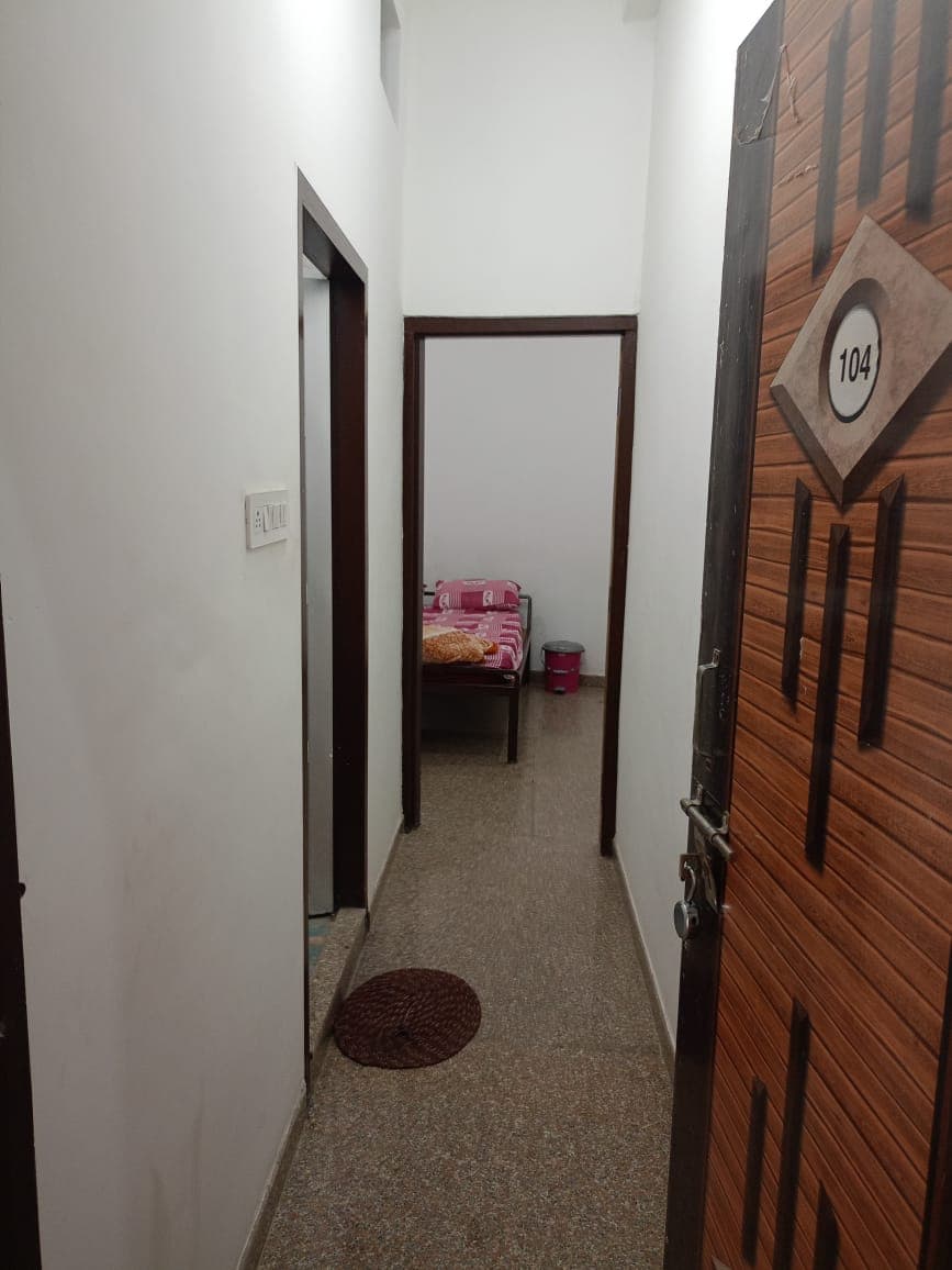 Hotel Bhomia Palace & Barsana Guest House photo 2