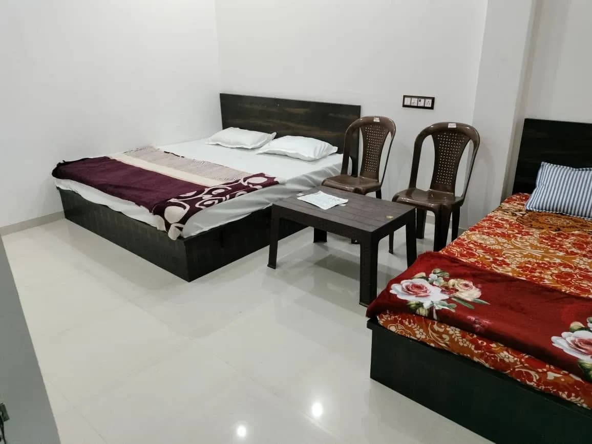 3 Bed AC Room